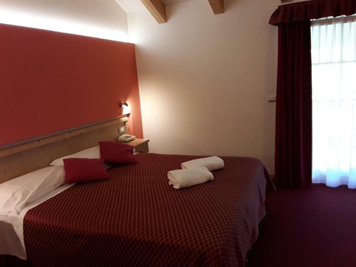 Hotel Bellaria ليفيكو ترمي المظهر الخارجي الصورة
